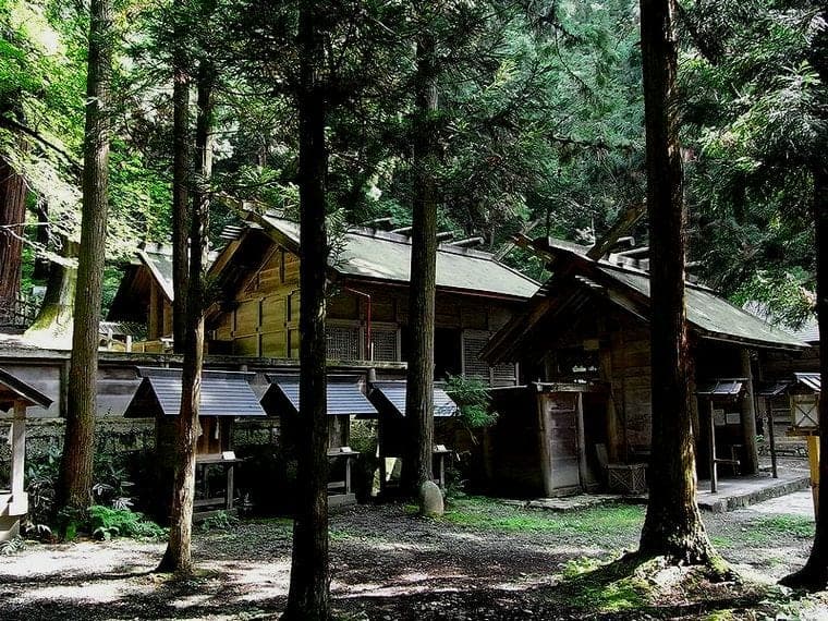 Nishina Shinmei Shrine