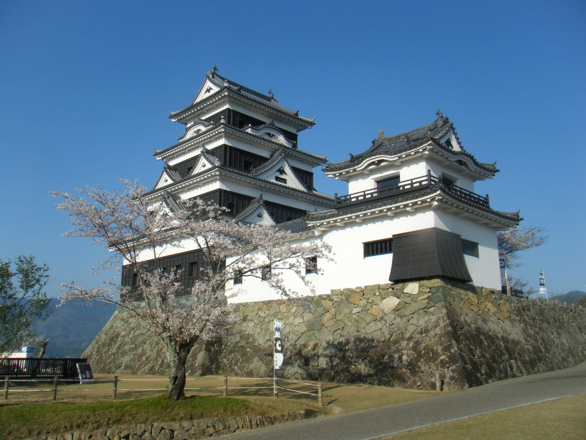 Ōzu Castle