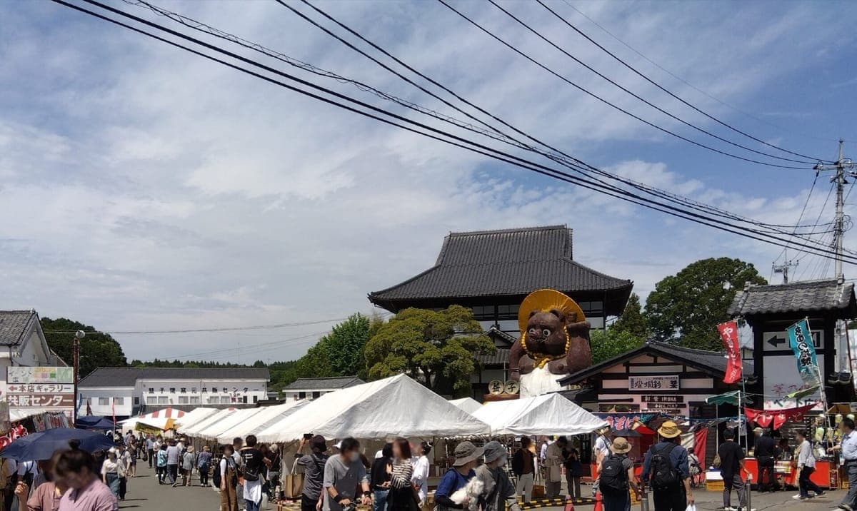 Mashiko Pottery Market