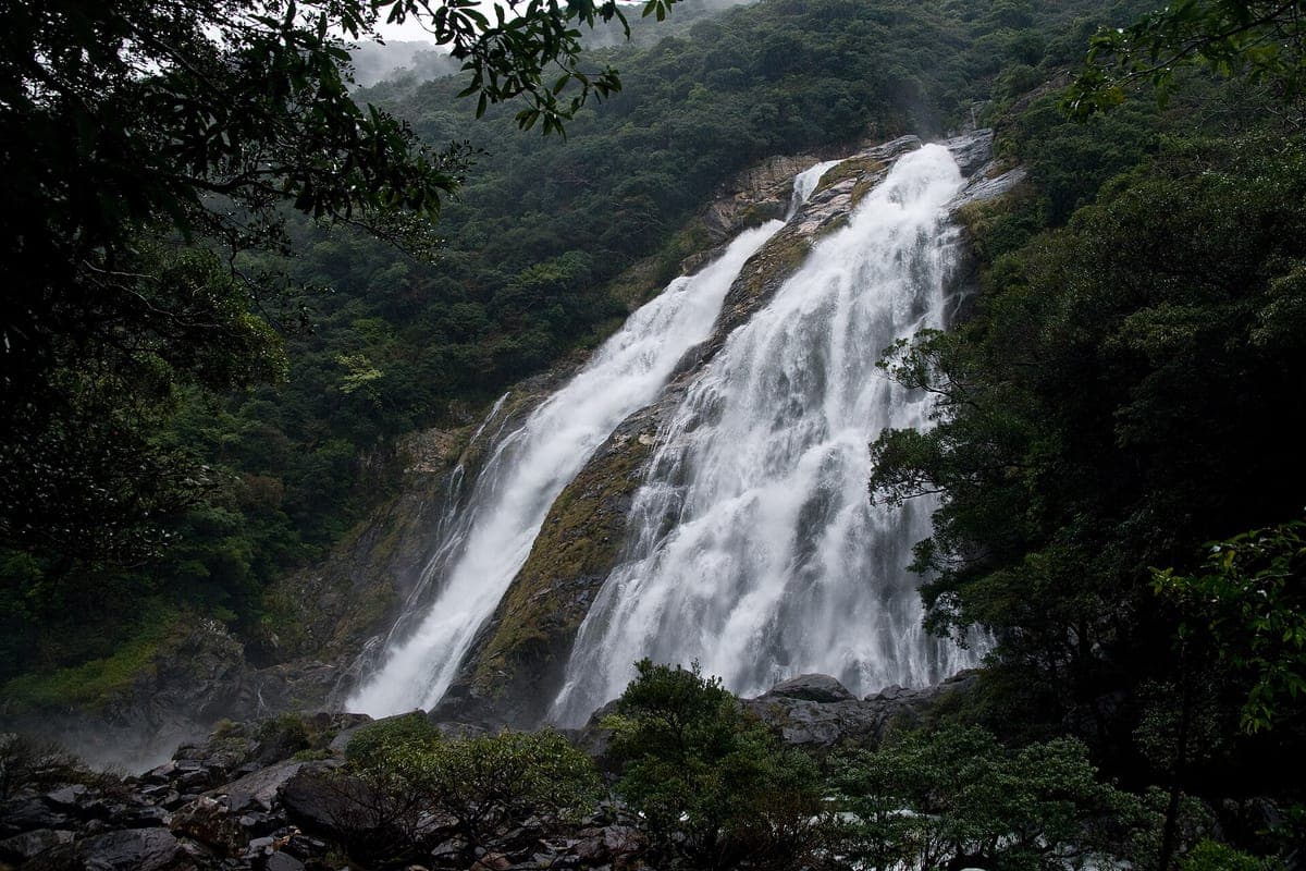 Oko no Taki Waterfall