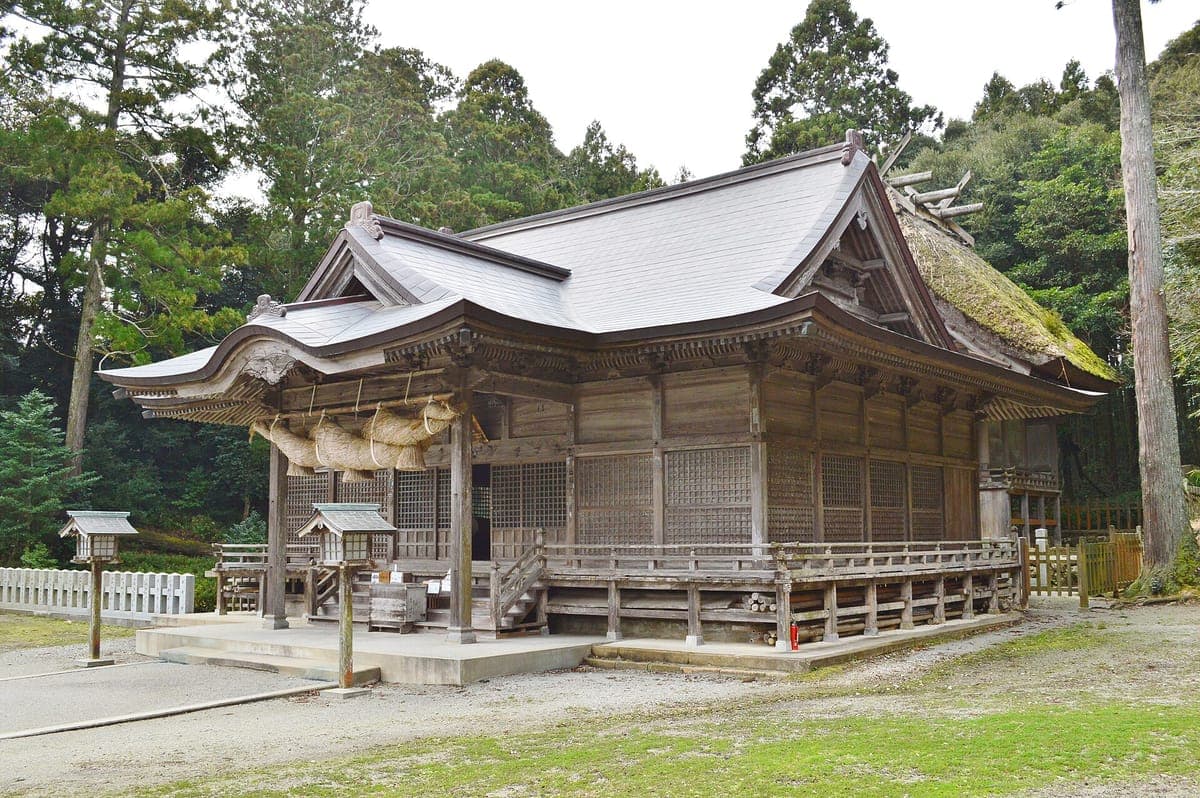 Tamawakasu-mikoto Shrine