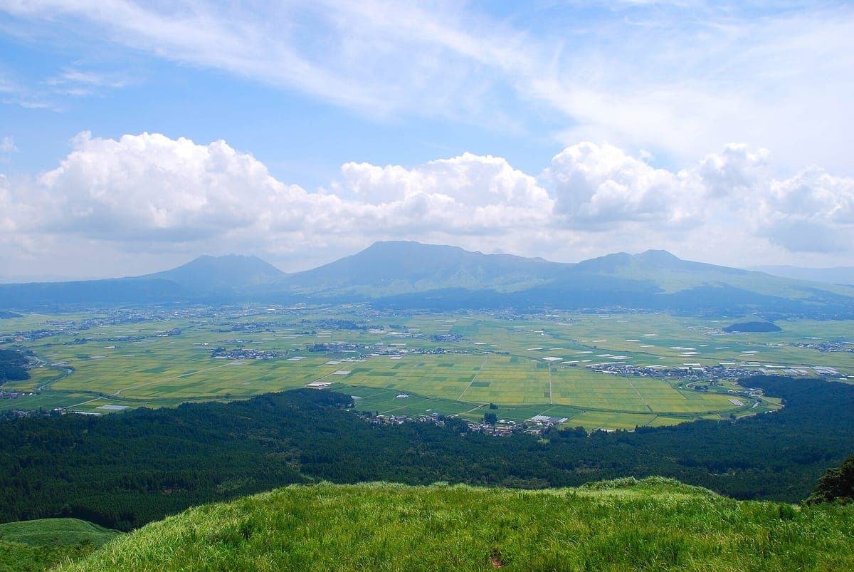 Daikanbo Viewpoint (Mount Aso)