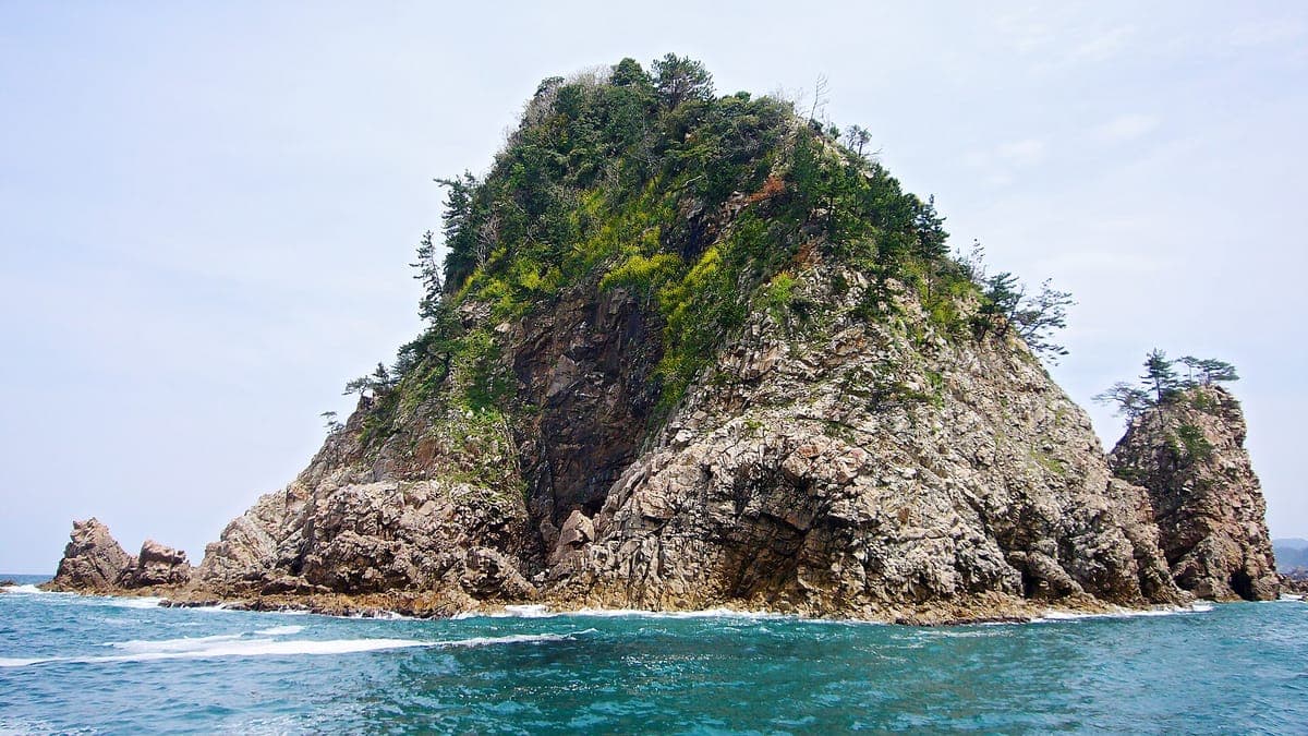 Uradome Coast