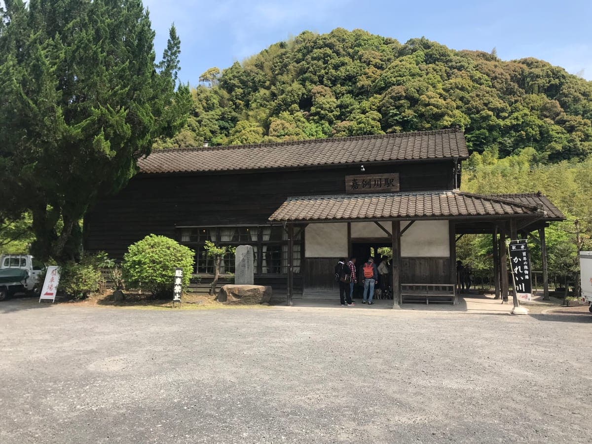 Kareigawa Wooden Station
