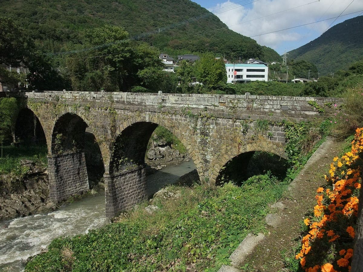 Innai Stone Bridges