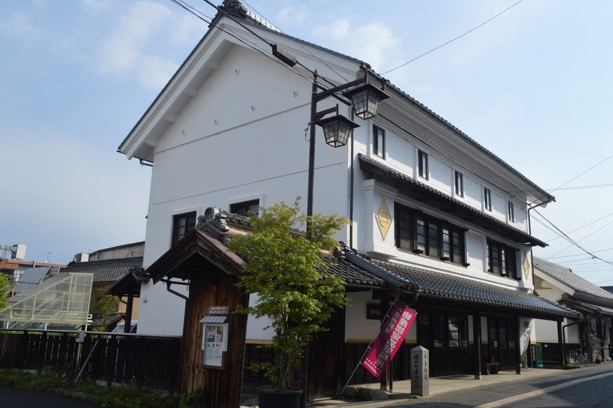 Suzaka Kura no Machi (Warehouse Townscape)