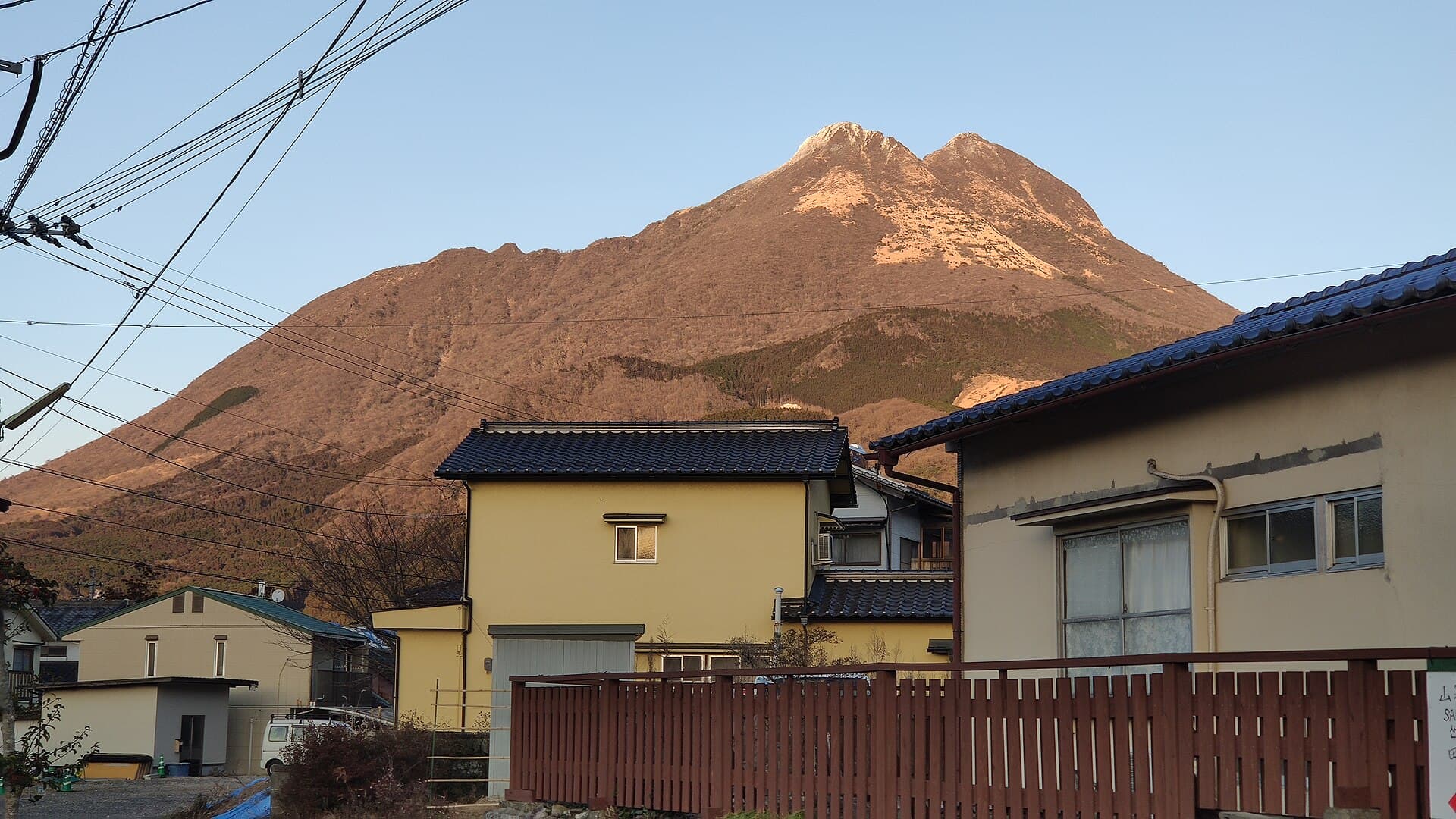 Mt. Yufu Front Trailhead (Shomen Tozanguchi)