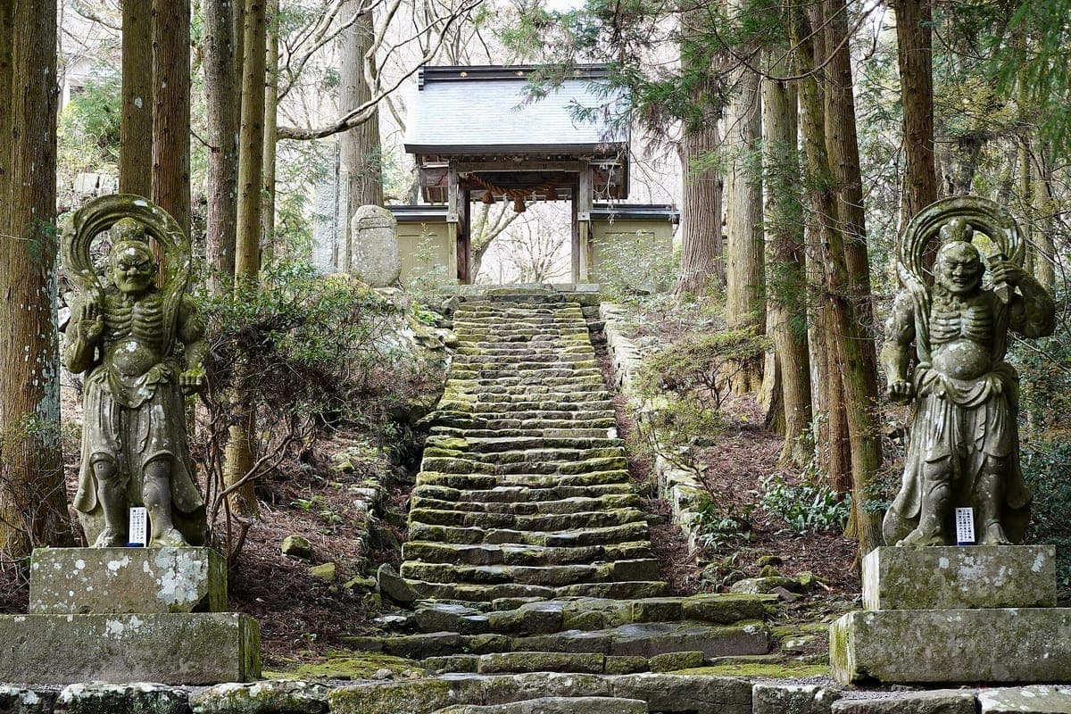 Kunisaki Rock Temples