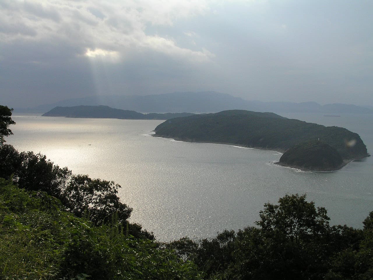 Tomogashima Island