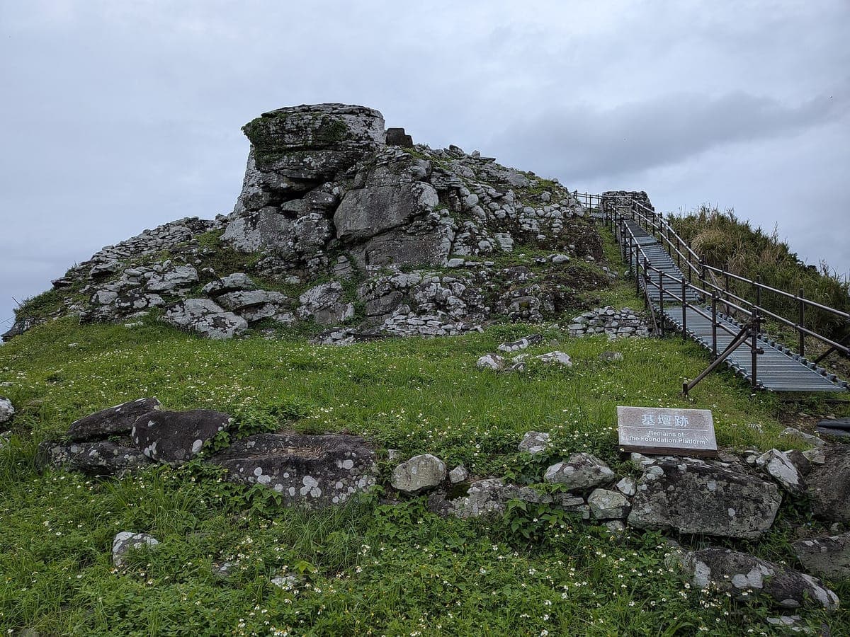 Uegusuku Castle Ruins