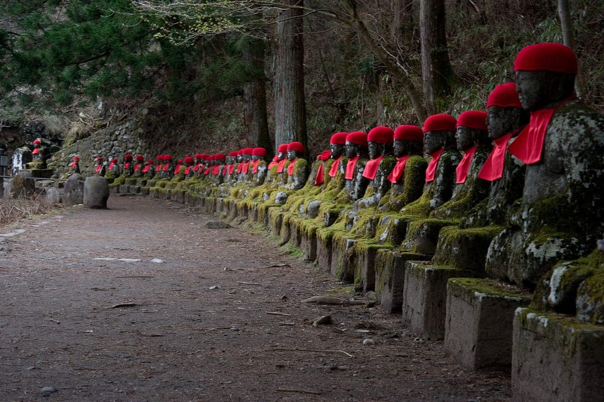 Kanmangafuchi Abyss