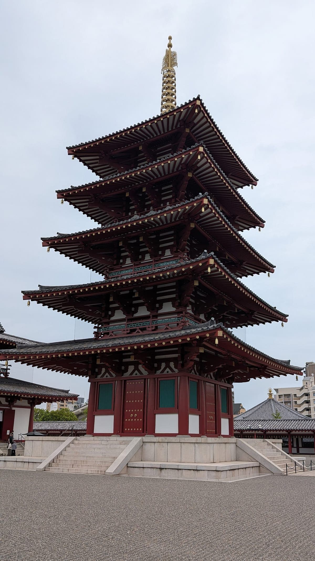 Shitennoji Temple Gardens
