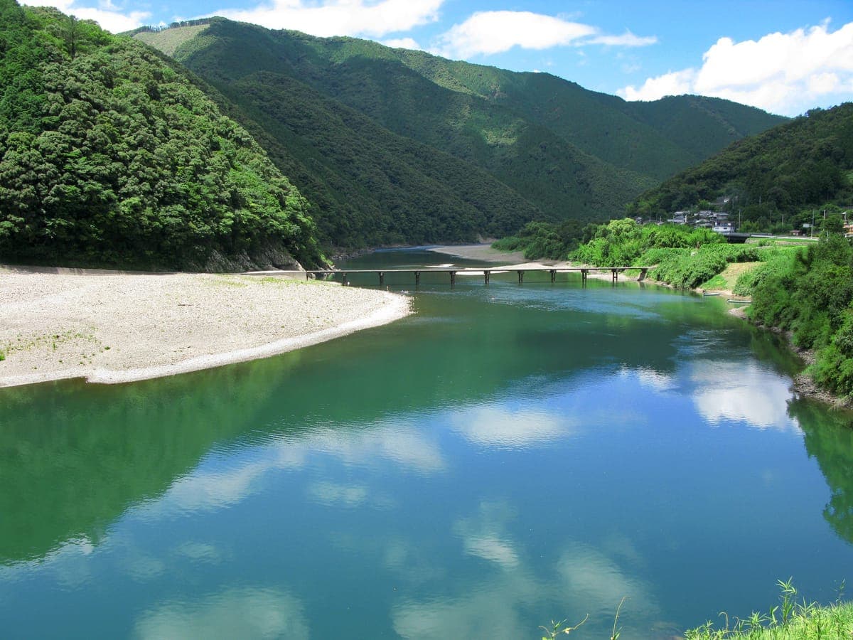 Iwama Chinkabashi (Iwama Submersible Bridge)