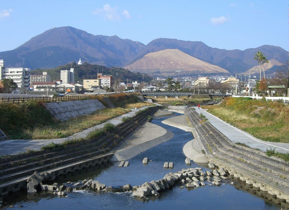 Mount Tsurumi